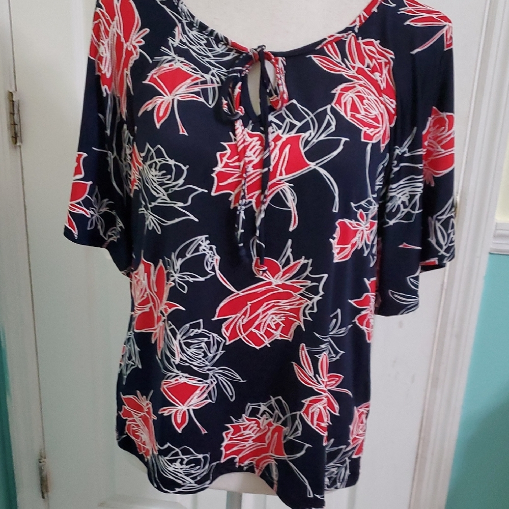 Espresso Navy & Red Roses Floral Flutter Sleeves Jersey Top M